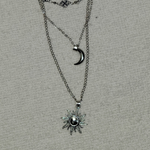Fashion Jewelry Silver Necklace Sun and Moon Three strand chain one clasp - Picture 2 of 8